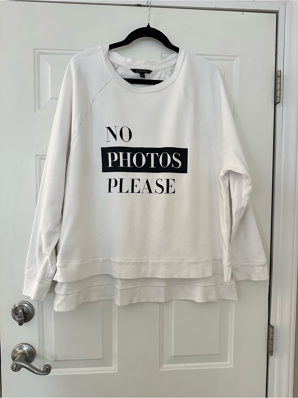 Banana Republic Graphic Oversized Sweatshirt No Photos Please XL - Picture 2 of 7